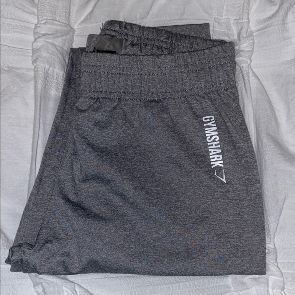 NWOT gray gymshark leggings